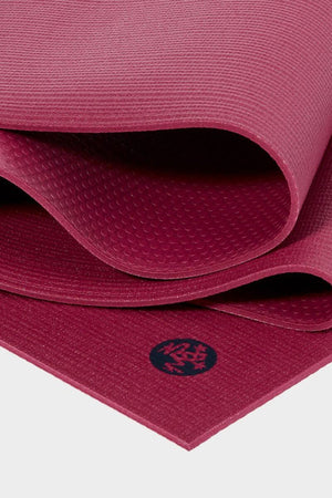 SEA YOGI // tarmarix Prolite Yoga mat in 5mm by Manduka, Online Yoga Shop, close up