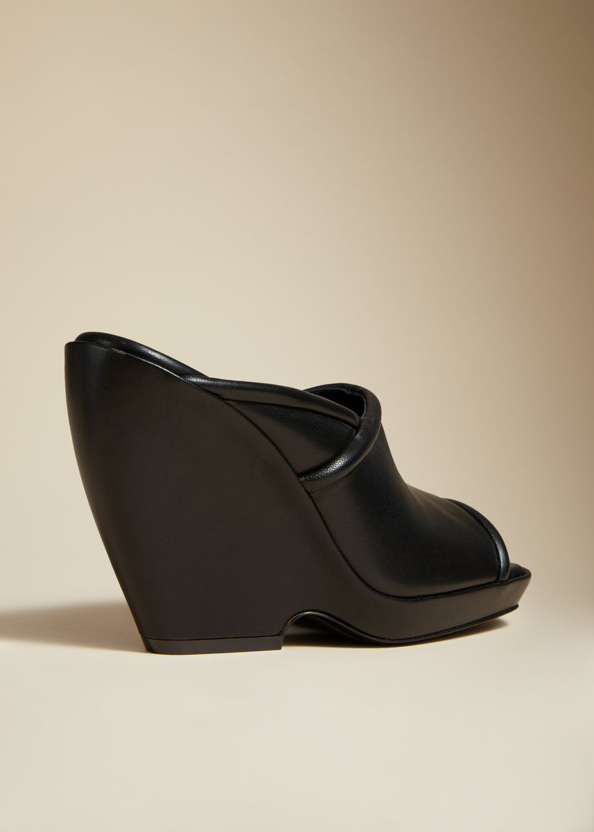 今季 KHAITE サンダル GEORGIA HEEL IN BLACK noonaesthetics.com