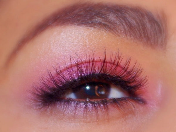 pink eyeliner makeup