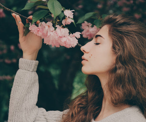 girl with flowers