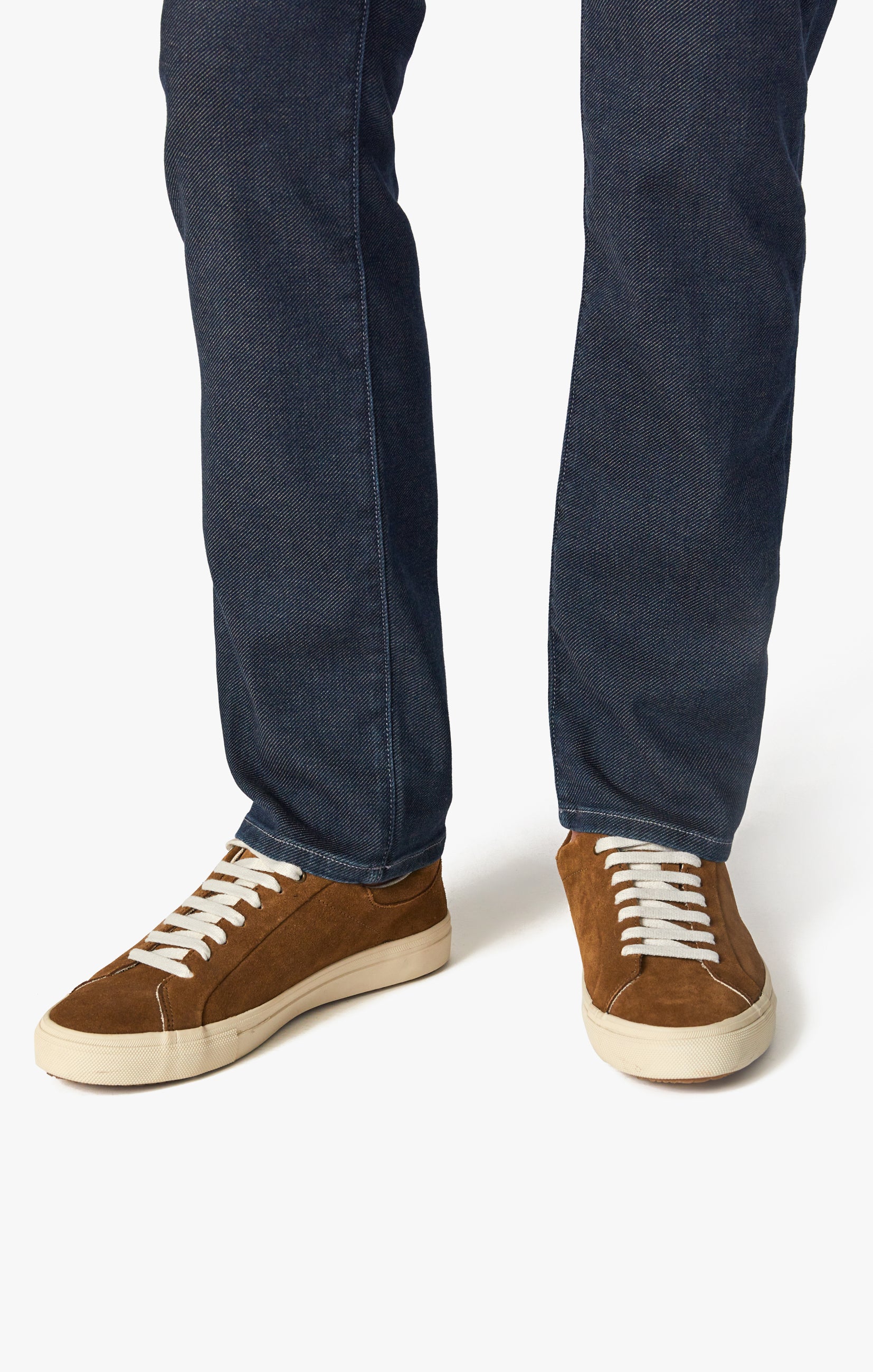 Courage Straight Leg Jeans In Dark Indigo Structure Sporty Image 4