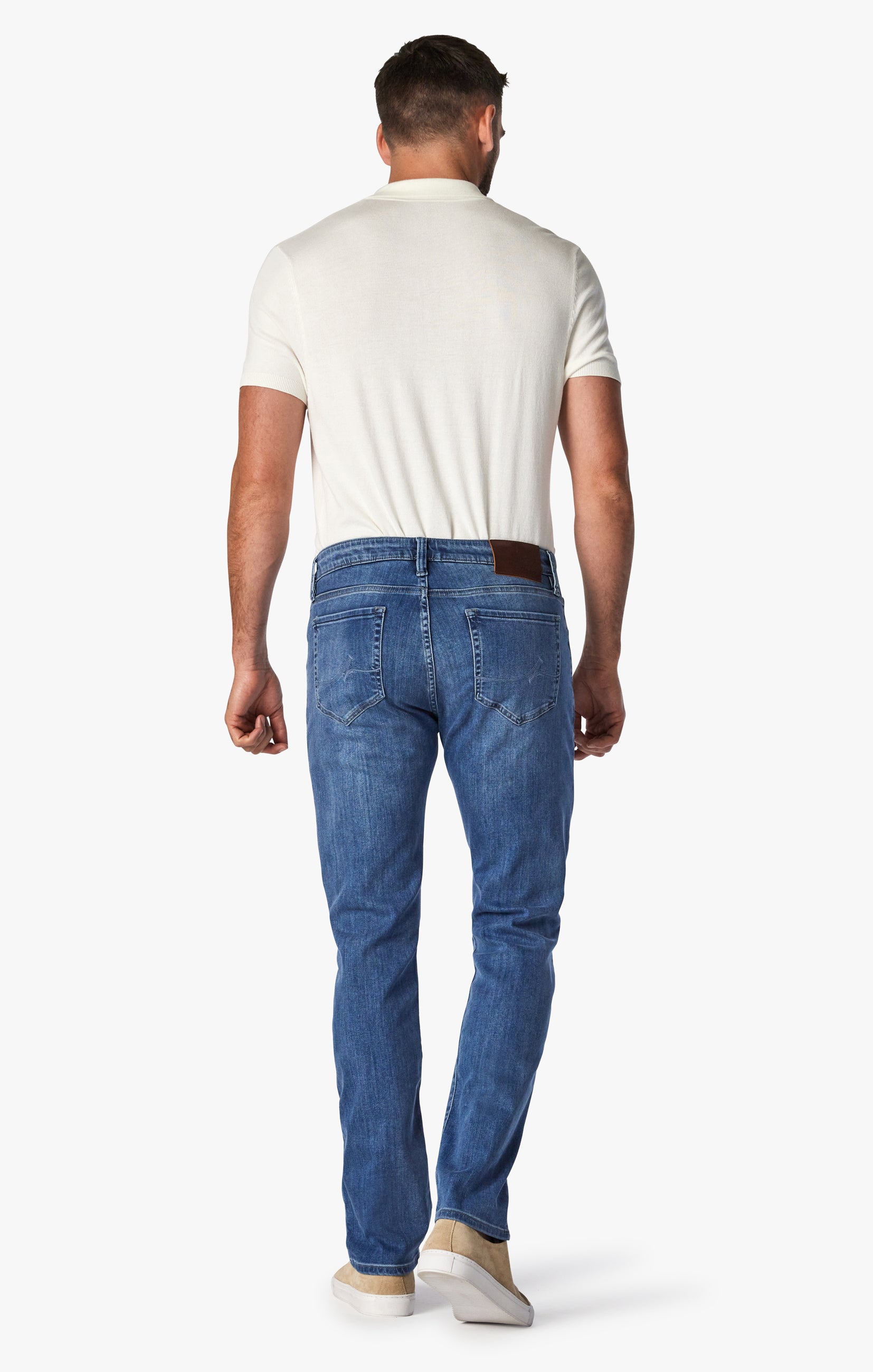 Courage Straight Leg Jeans In Mid Shaded Urban Image 5