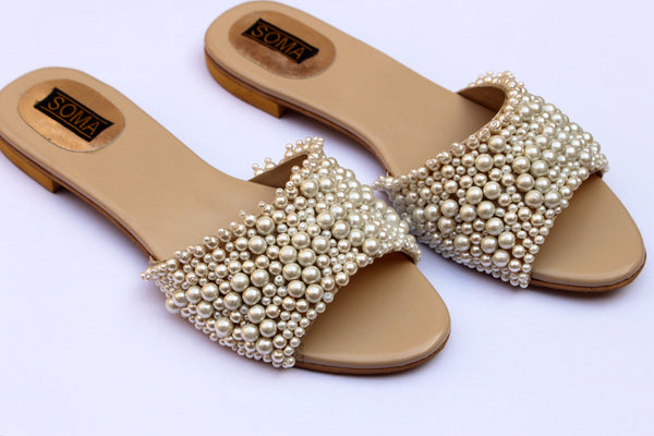 sandals with pearls on them