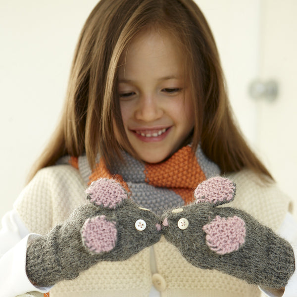 Knitted Mouse Mittens 