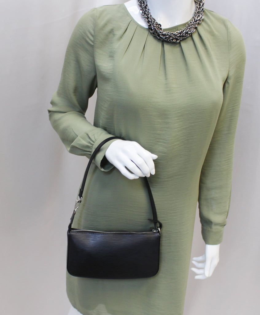 Louis Vuitton Vintage - Epi Pochette Accessoires Bag - Green - Leather and  Epi Leather Handbag - Luxury High Quality - Avvenice