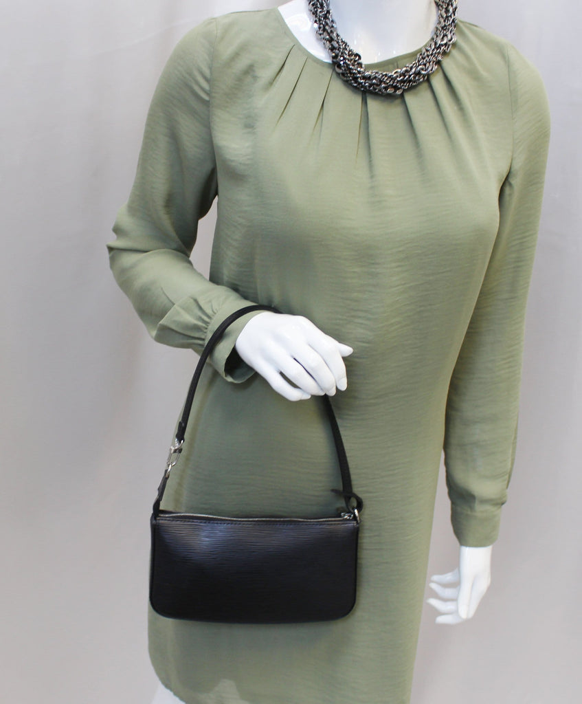 Louis Vuitton Vintage - Epi Pochette Accessoires Bag - Green - Leather and Epi  Leather Handbag - Luxury High Quality - Avvenice