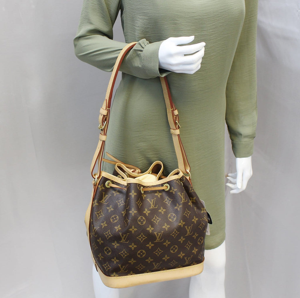 LOUIS VUITTON Monogram Petit Noe NM Shoulder Bag