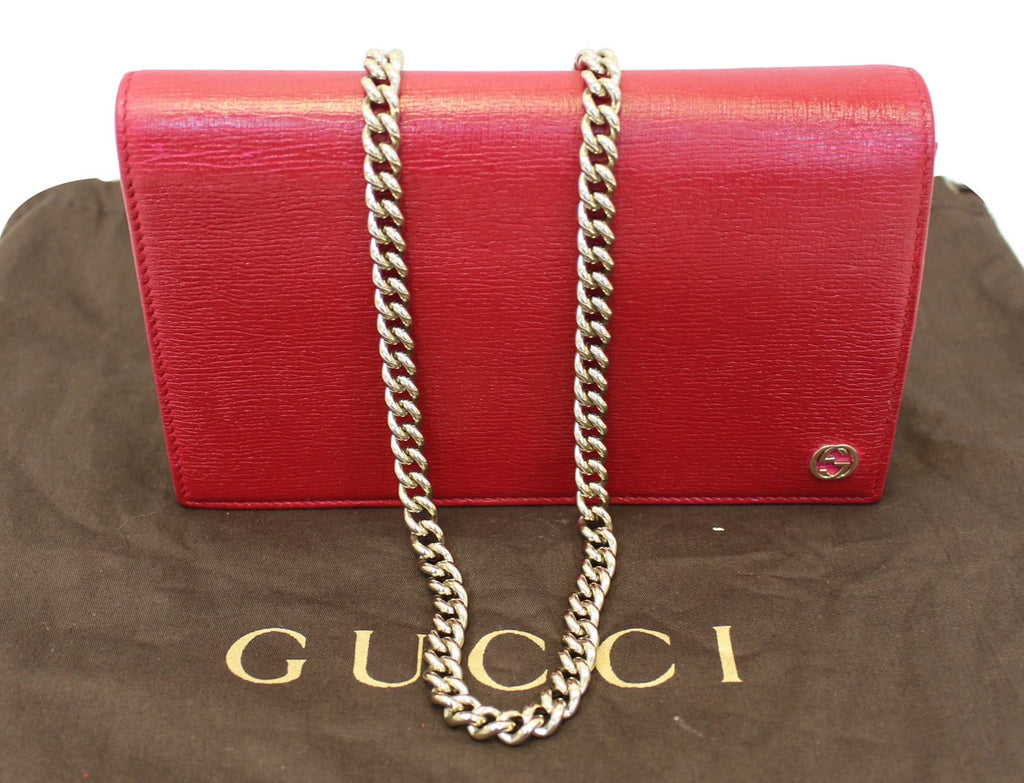 GUCCI Chain Crossbody Clutch Bag