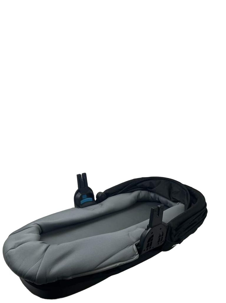 Thule Urban Glide Bassinet With Adapters