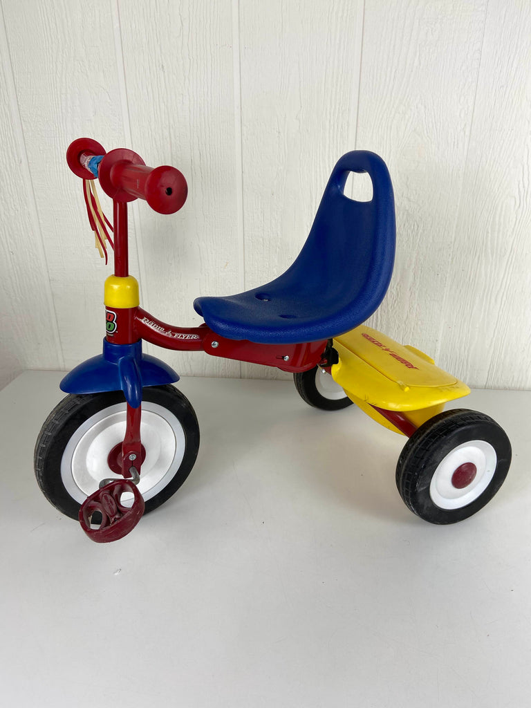 radio flyer fold to go trike with bucket