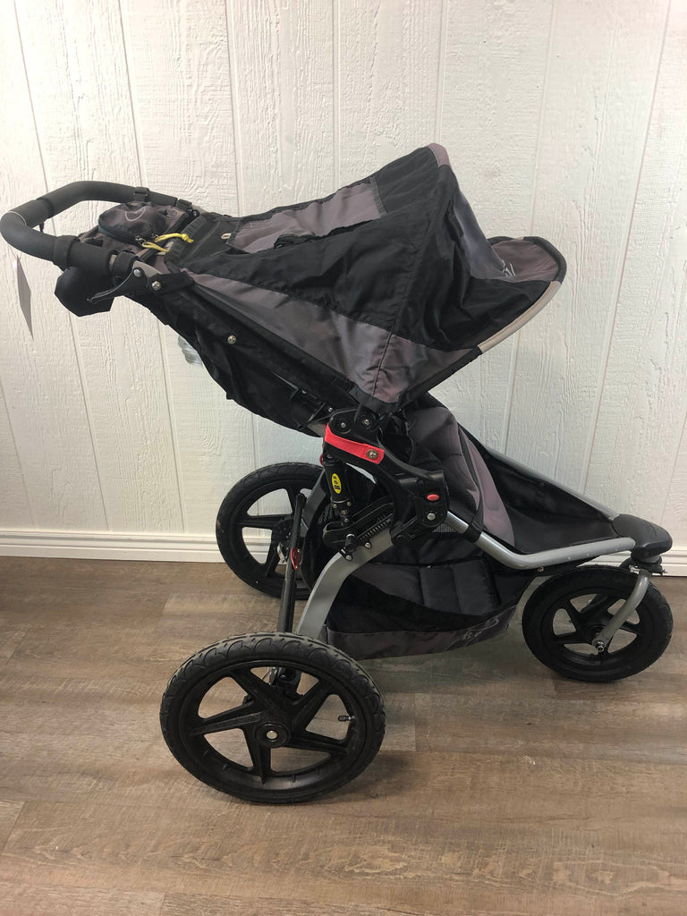 bob revolution stroller 2013