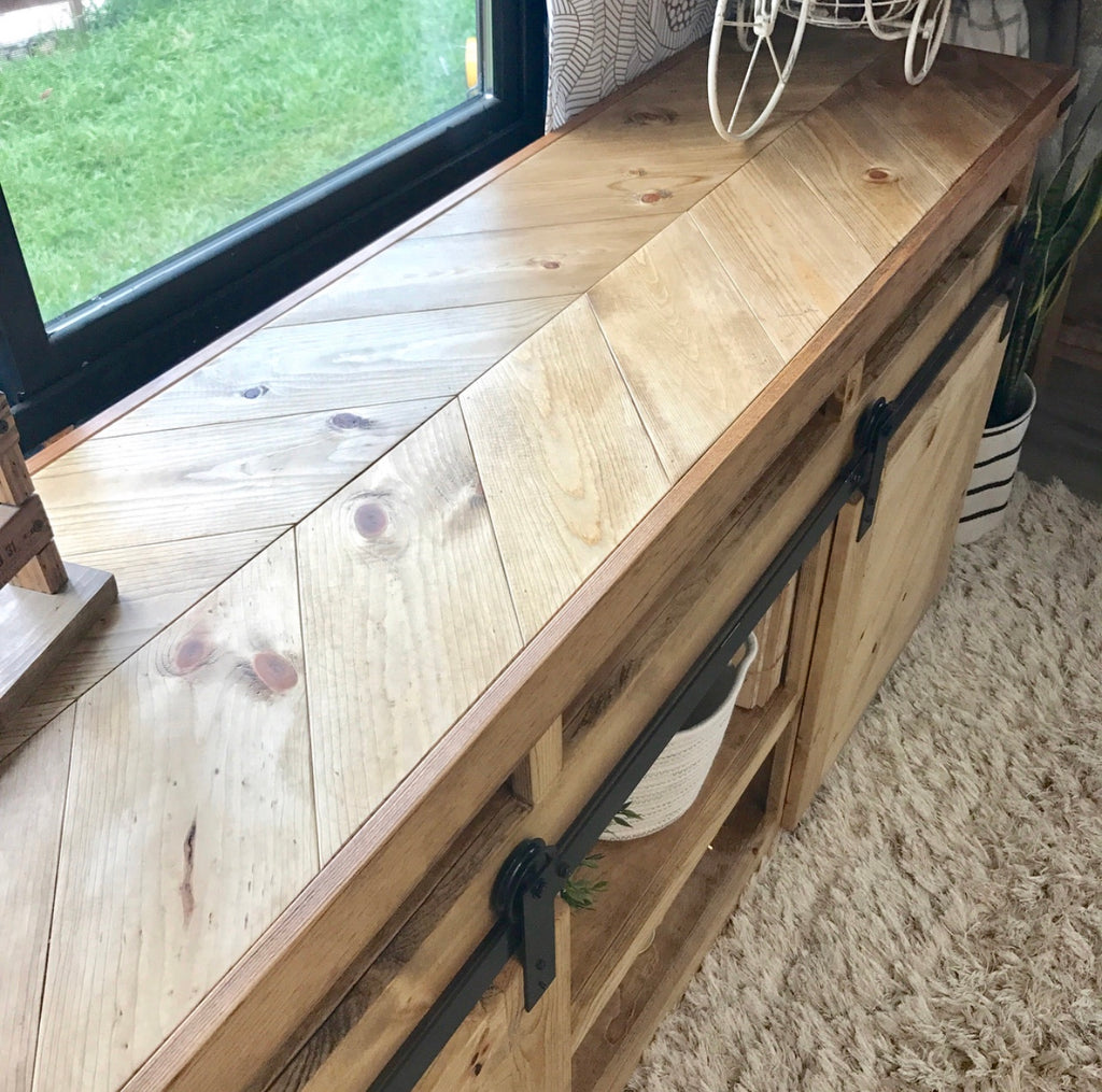 DIY Sliding Barn Door TV Console for the home living room 