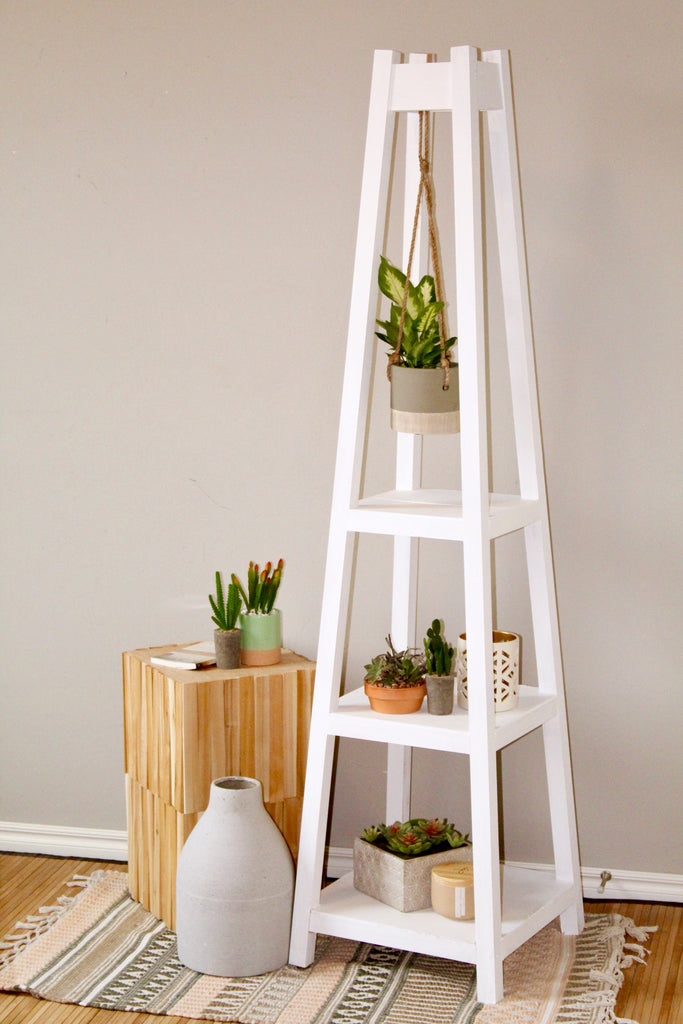 DIY Plant stand with 3 tiers that holds plants