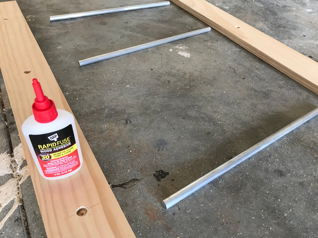 Attaching aluminum bar to wood using dap rapid fuse