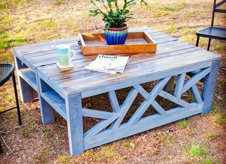 DIY Outdoor Convertible Coffee Table and Bench outdoors