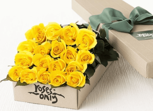 18 Yellow Roses Gift Box