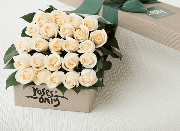 24 White Cream Roses Gift Box