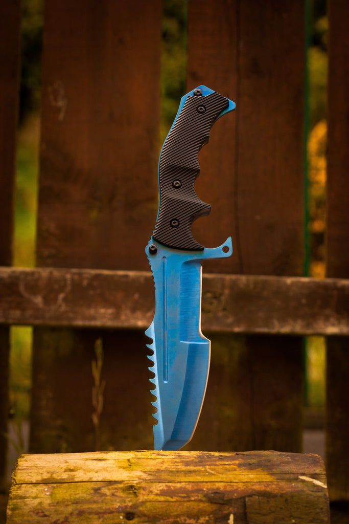 Huntsman Knife | Blue Steel [Real Life] - Deluxe Knives