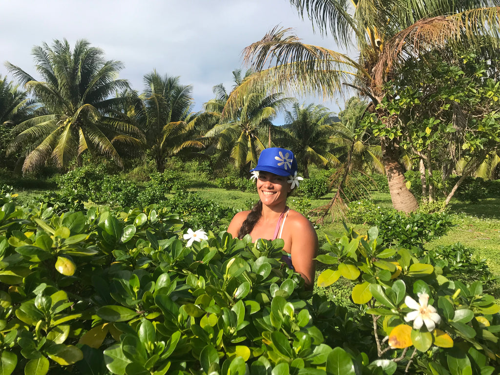 Sam Huahine tiare picking 