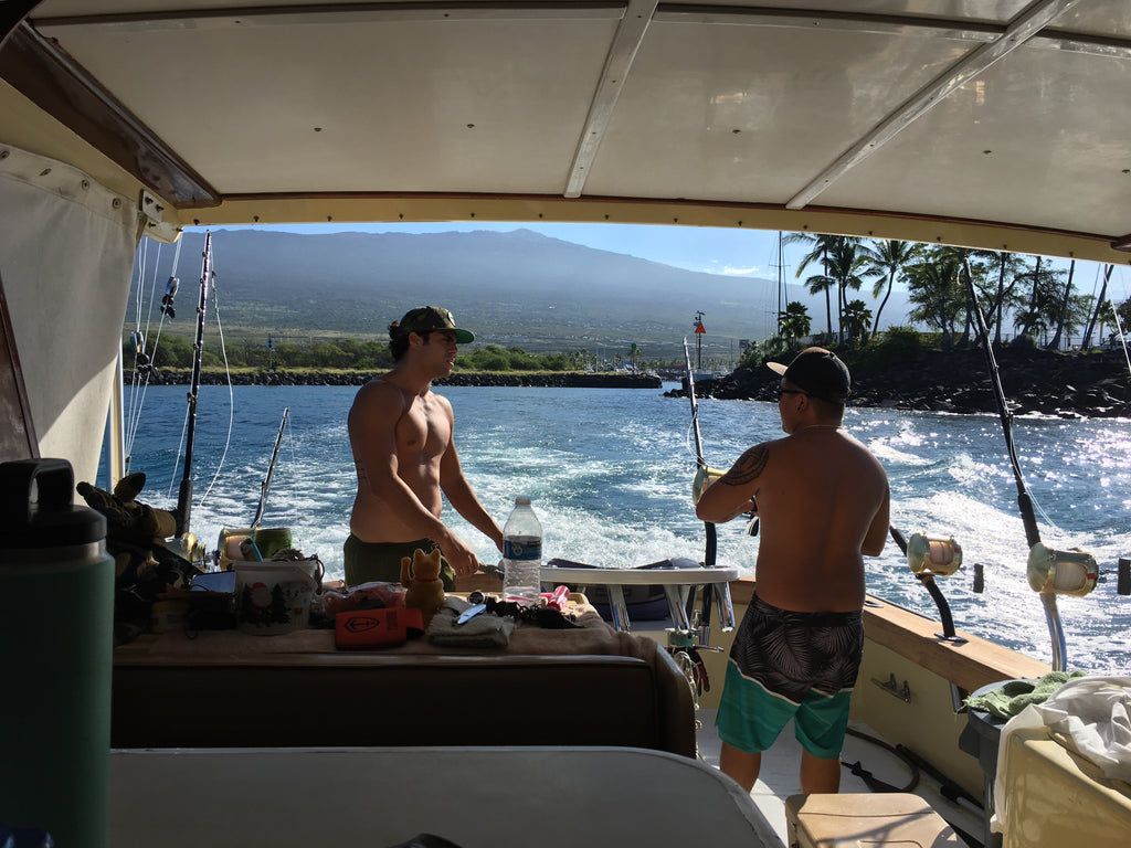 Leaving Honokohau Harbor Kailua Kona on the Humdinger with Tea and Captain Robert