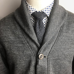 The Indigo Komon necktie tied in a sweet Pratt knot, AKA the Shelby knot.