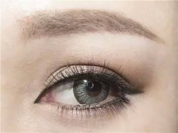 short false eyelashes