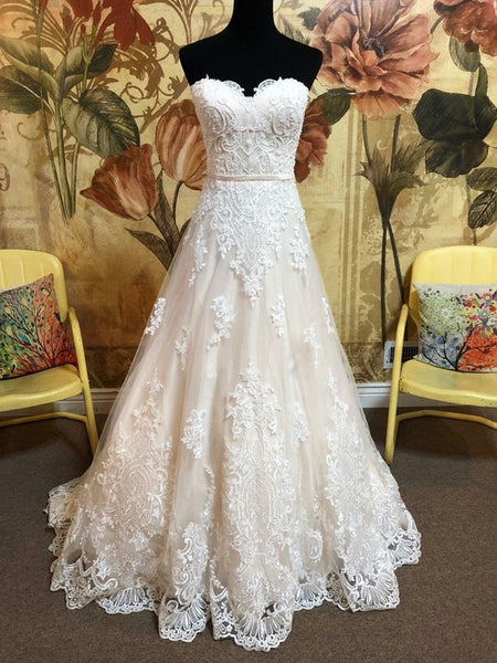 sweetheart lace bridal gowns