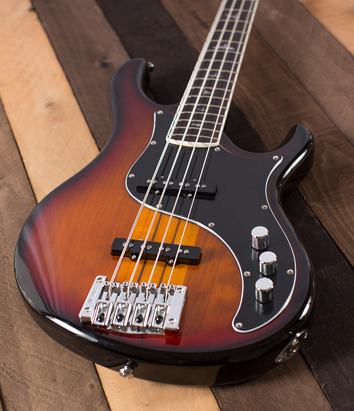 PRS SE Kestral Bass in Tri-Color Sunburst