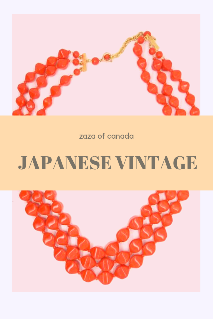 vintage costume jewelry necklaces