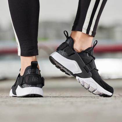 huarache city low black and white