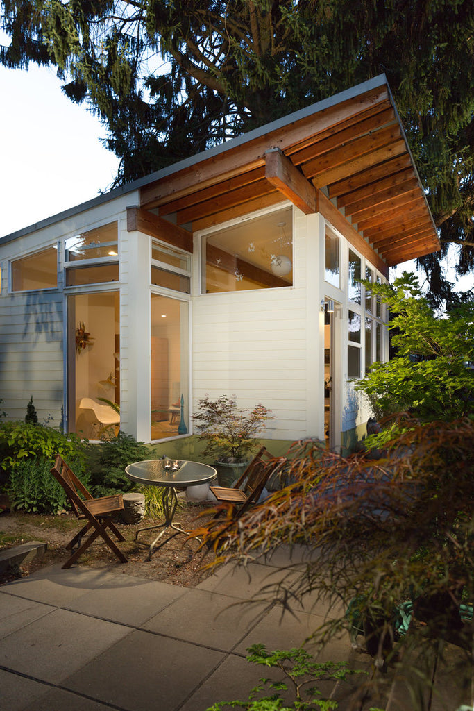 The “Orchid Studio”—A Tiny Backyard Studio by Seattle’s First Lamp