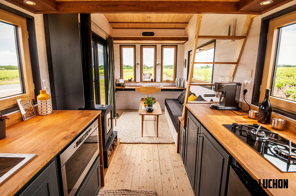 23' "Intrépide" Tiny House on Wheels by Tiny House Baluchon