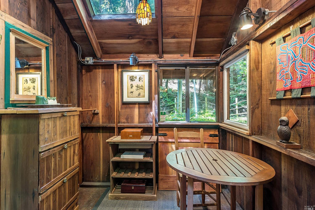 Tiny Redwood Cabin and Treehouse with Zip lines in Monte Rio, California