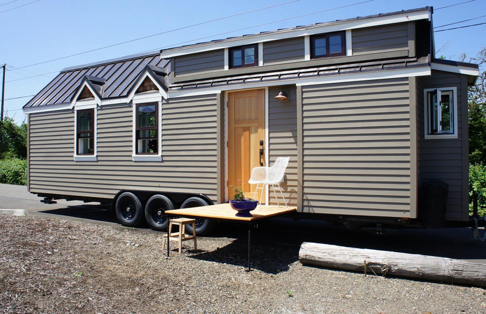 28’ “Kootenay Country” Tiny House on Wheels by TruForm Tiny
