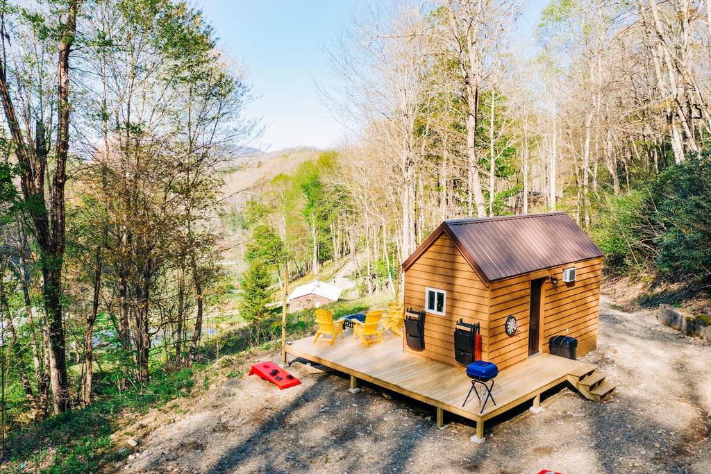 26 Tiny Houses in North Carolina For Rent on Airbnb & Vrbo!