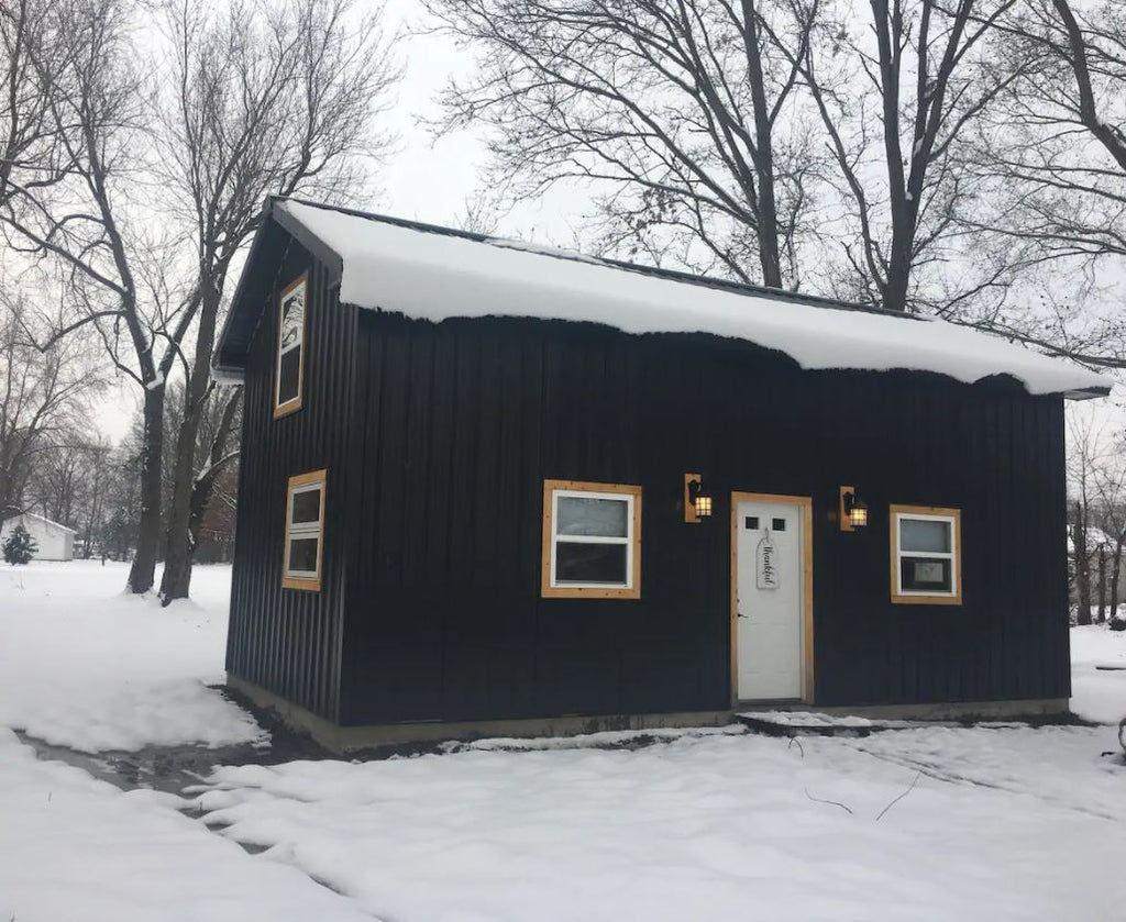 9 Tiny Houses in Illinois You Can Rent on Airbnb in 2020!