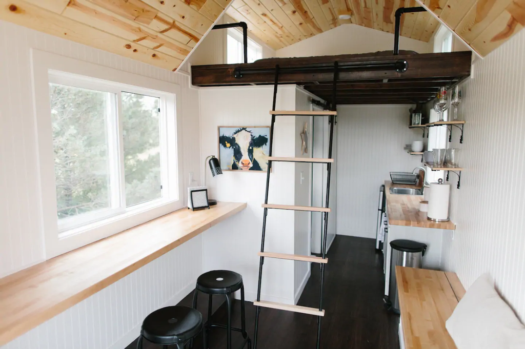 7 Tiny Houses in Michigan For Rent on Airbnb in 2020!