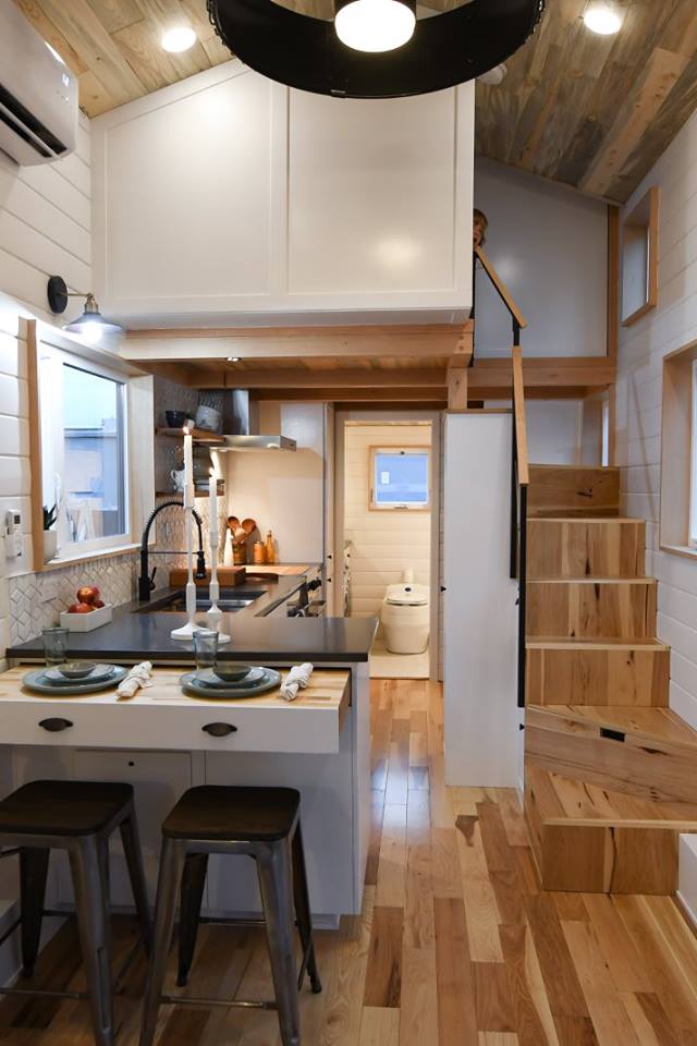 28' Kootenay for family of 3 by Tru Form Tiny Homes in Eugene, Oregon