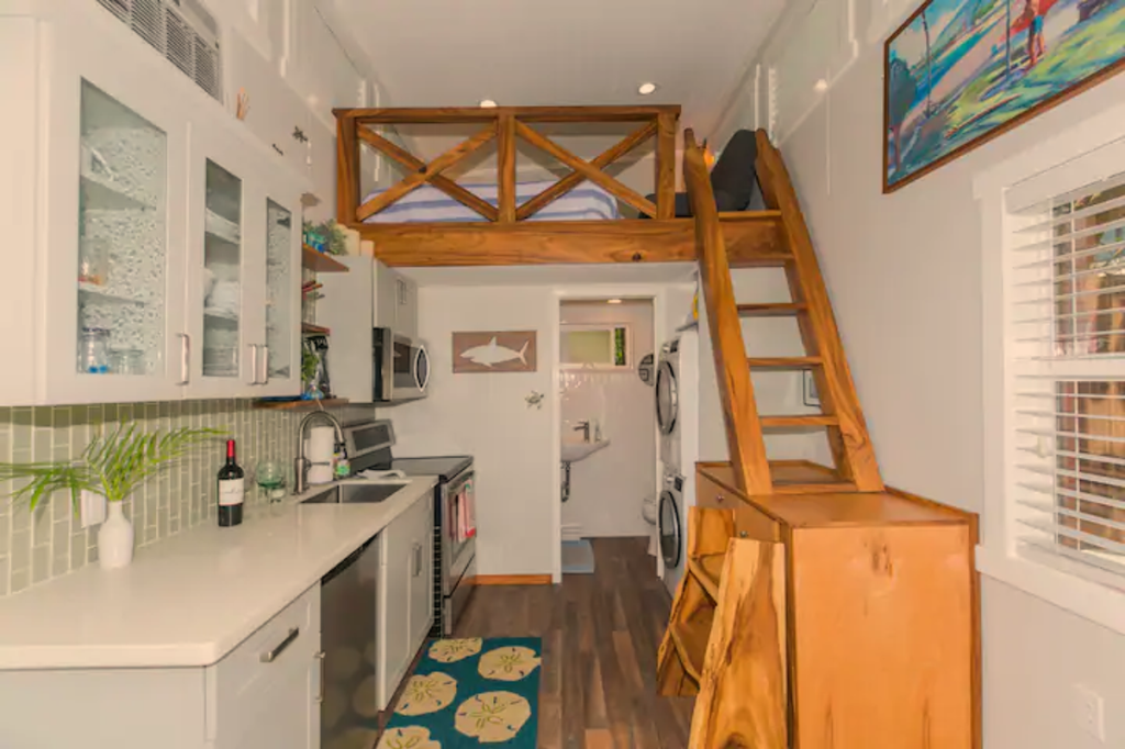 15 Tiny Houses in Hawaii You Can Rent on Airbnb in 2020!