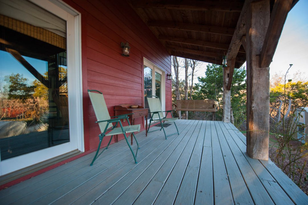 Dry Creek Guest House outdoor porch