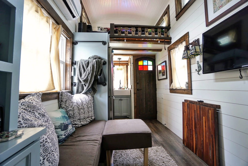 Tiffany the Tiny Home (@tiffany_the_tiny_home)