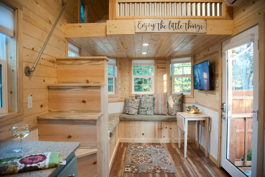 Tiny luxury near Yosemite National Park in California -Tiny Houses for rent on Airbnb