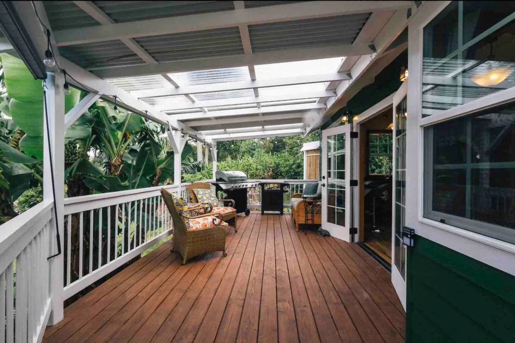 15 Tiny Houses in Hawaii You Can Rent on Airbnb in 2020!