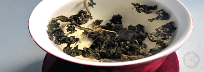 Some Taiwanese oolongs grown at high elevations exhibit subtle notes of fruit in the finish.