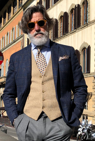 Franco Mazzetti wearing Sandy Eclipse Tie