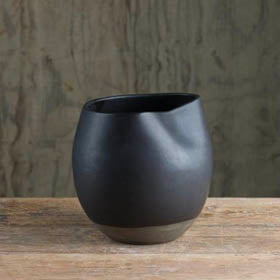 Prêt-à-Pot handmade ceramic bowls available at Sarza home goods and furniture store, Rye, New York.