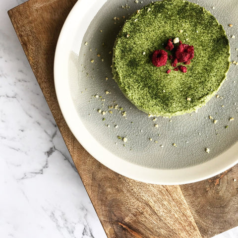 Easy Raw Matcha Cheesecake