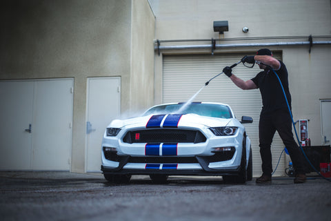 Rinsing Down Ford Mustang GT350R | Leno's Garage