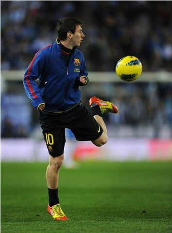 Lionel Messi Freestyle Football SKILS