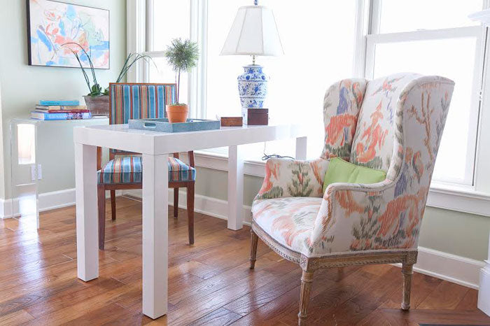 Designer Spotlight Lindsay Pennington Arianna Belle Blog - small table and chairs